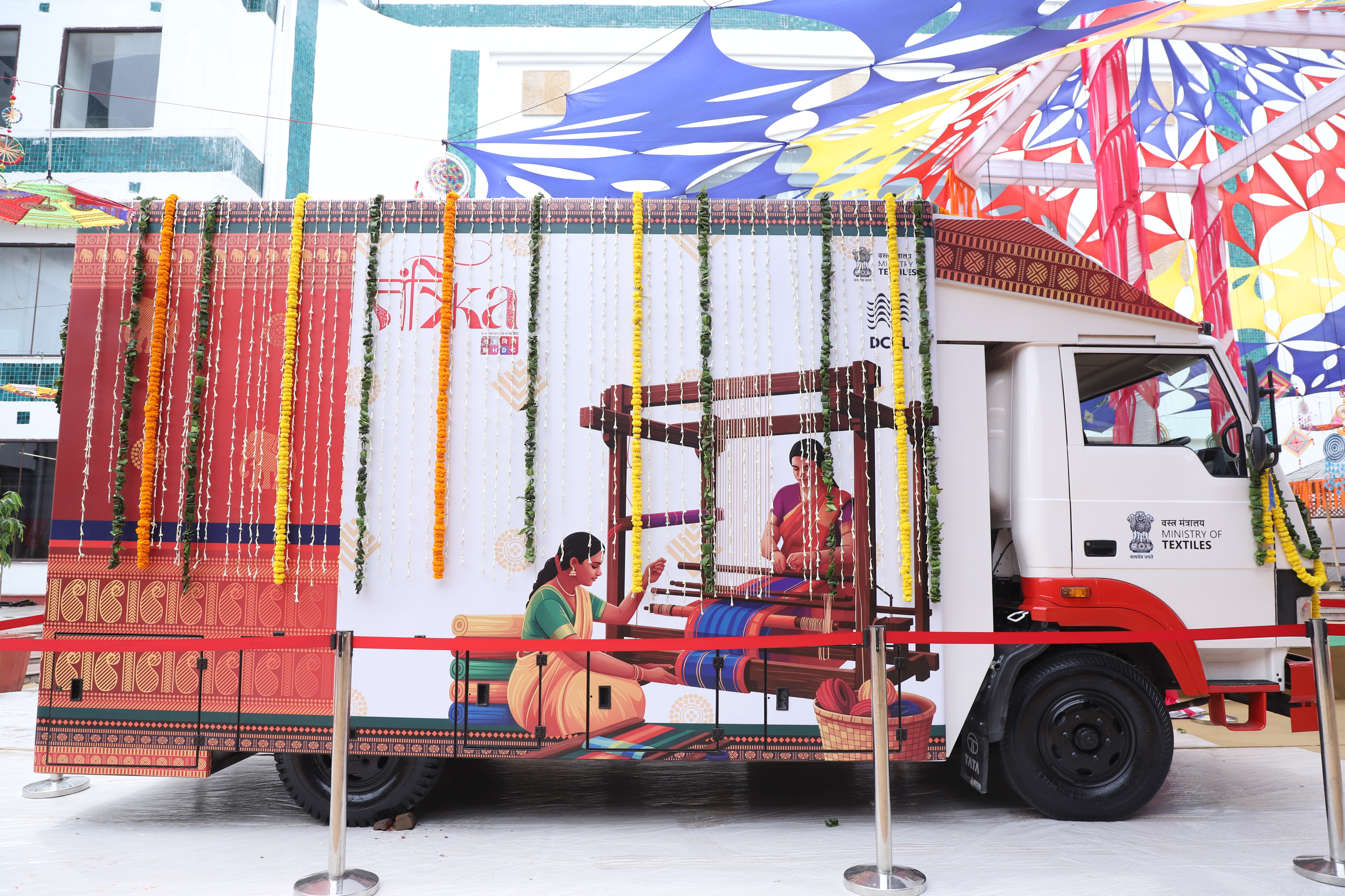 Inauguration of " Haat on Wheels ", 5th Aug, Handloom Haat Janpath