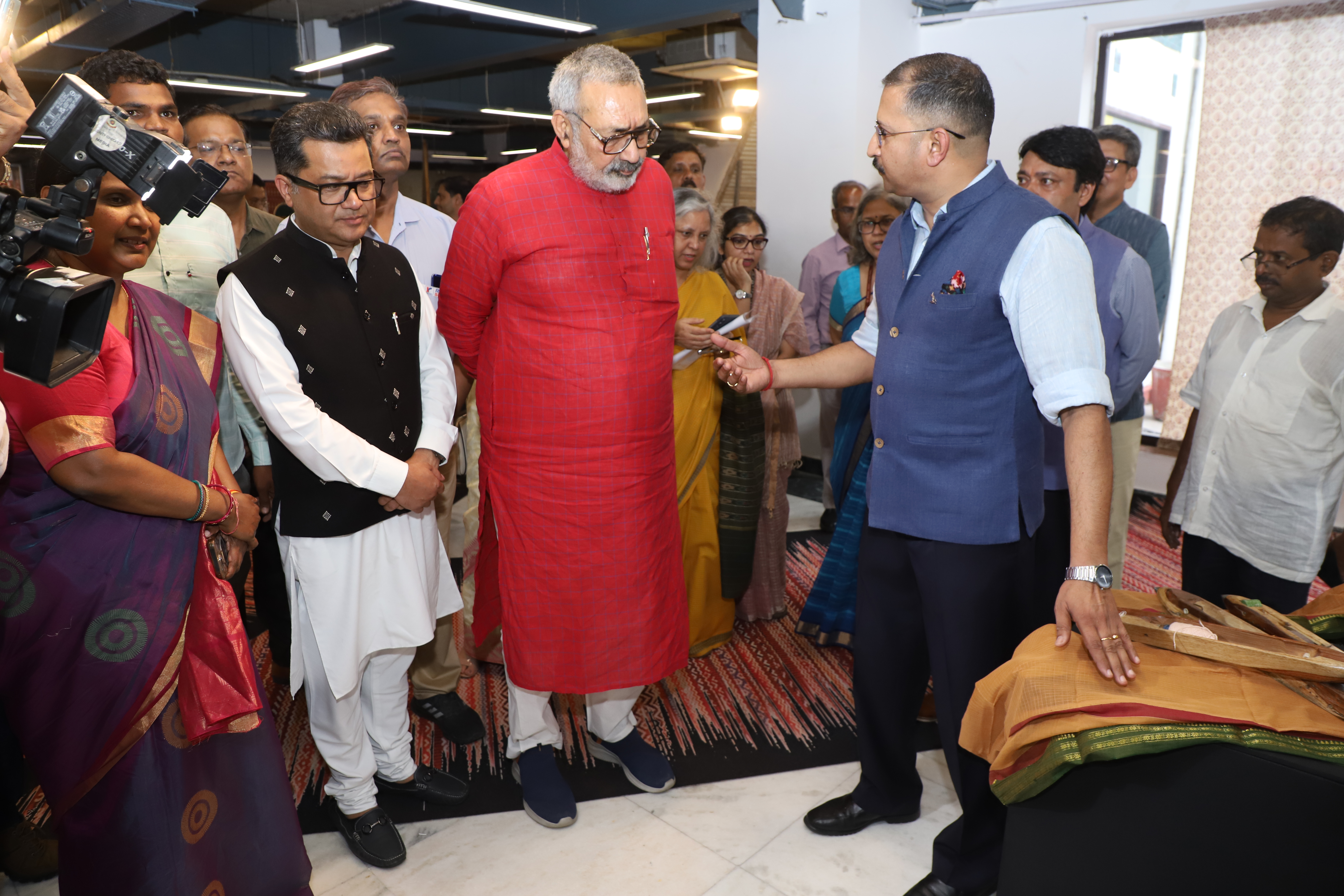 Inauguration of "Handloom Expo" , on 11th NHD, Handloom Janpath